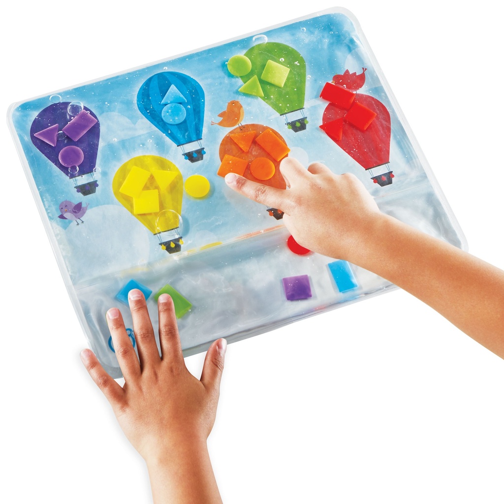 TAPIS SENSORIEL 'FORMES ET COULEURS'
