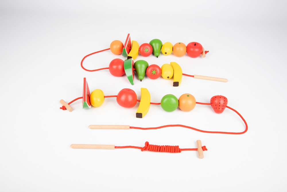 LES FRUITS A LACER