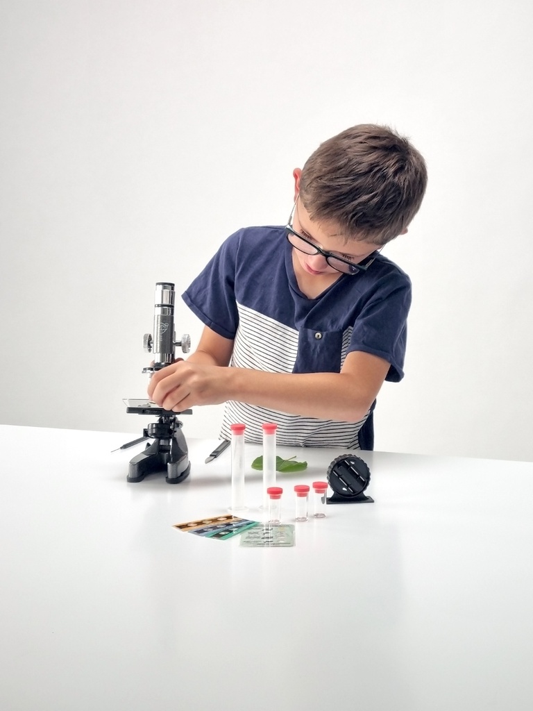 MICROSOCOPE: 30 EXPÉRIENCES