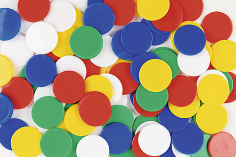 GEASSORTEERDE GEKLEURDE ONDOORZICHTIGE TOKENS, PAK VAN 500