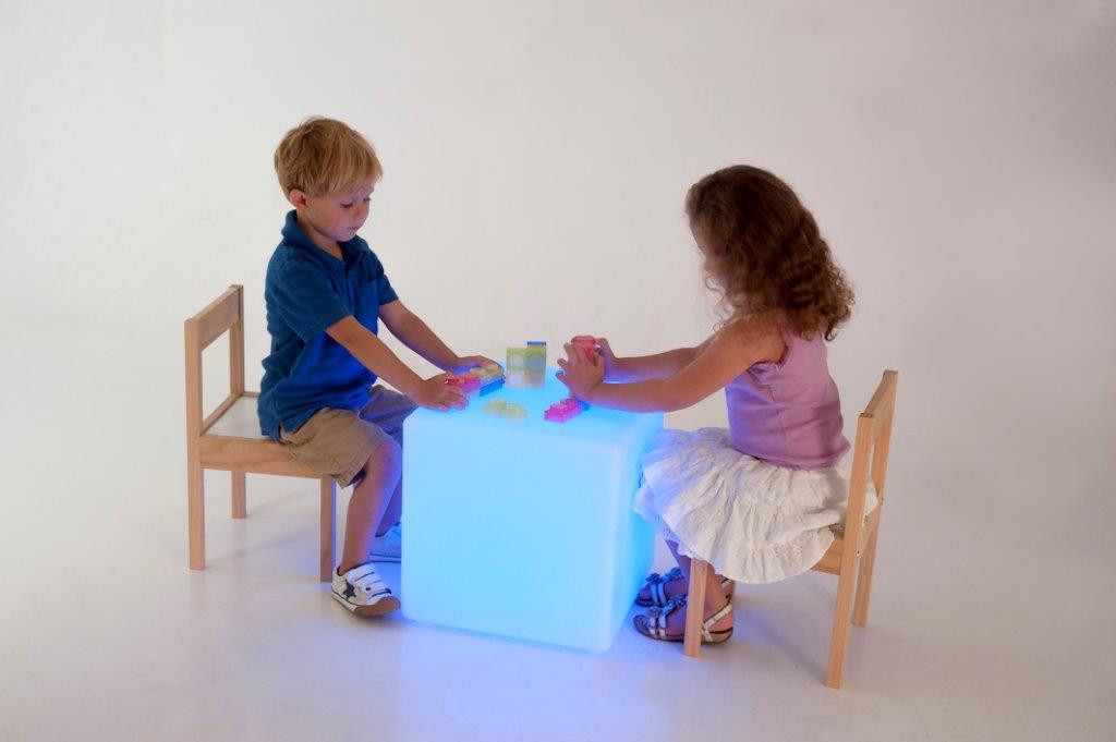 CUBE LUMINEUX SENSORIEL