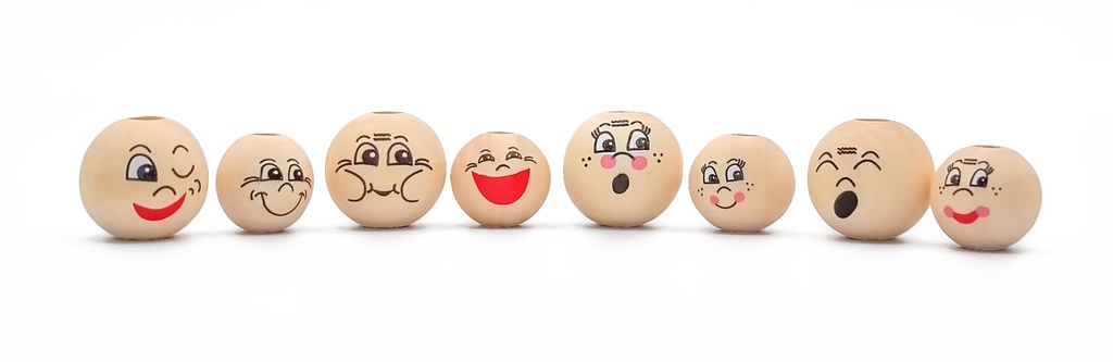 PERLES VISAGES EN BOIS, 8 PIÈCES