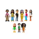 FIGURINES FAMILLES DIVERSIFIÉES, LOT DE 9