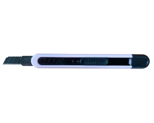 [0343] CUTTER 9MM PLASIQUE ABS+MÉTAL, LA PIÈCE